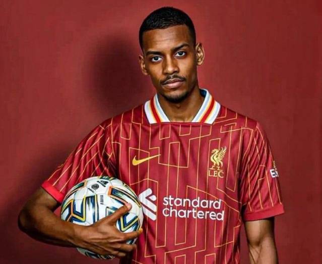 纽卡斯尔不忍了！埃迪豪表态炮轰伊萨克：表现不好就别想随队训练